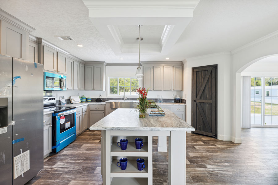 Freedom The Flagship 3276517FDM - Clayton Homes of Cayce, SC
